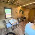 Lodge La De Mercone Crenu *