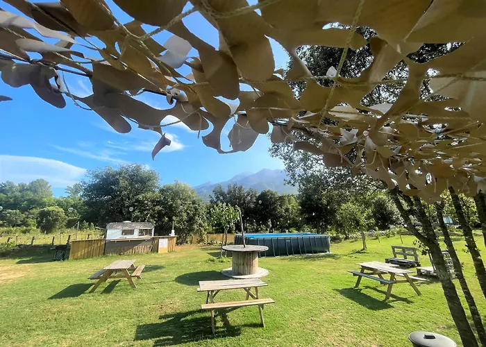 Chata La De Mercone Crenu