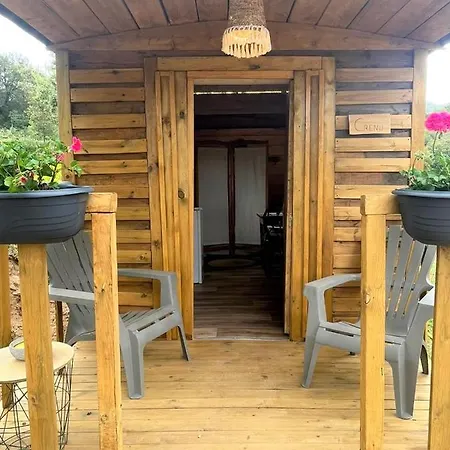 La De Mercone Crenu Lodge