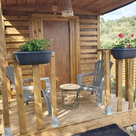 La De Mercone Crenu Jaktstuga *