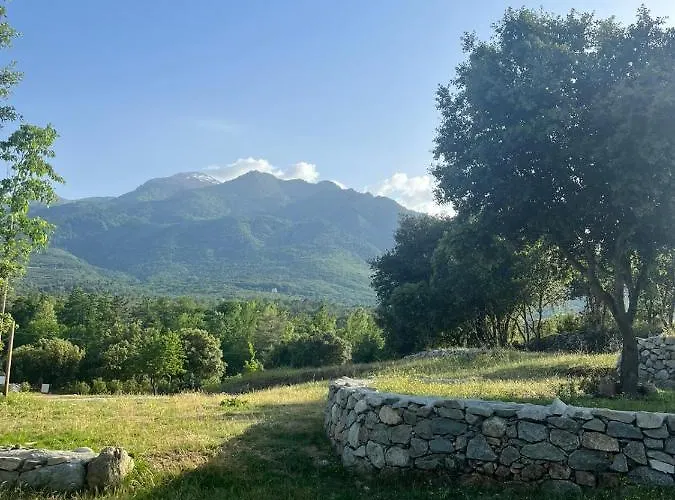 La De Mercone Crenu אכסניה